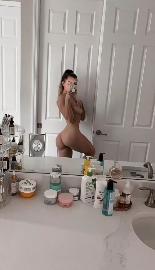 happy monday.. who wants 2 play ? by Carolin_Williams