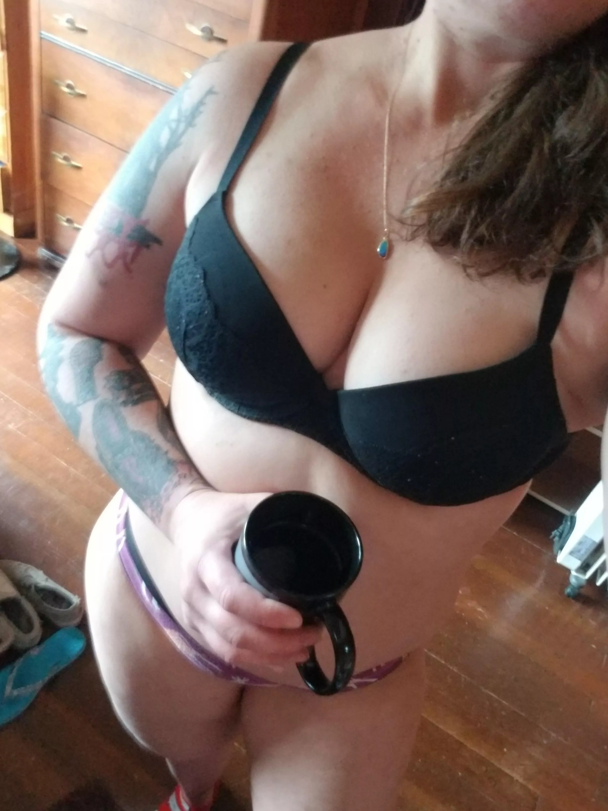 Happy Monday y'all posted by CatDog21334