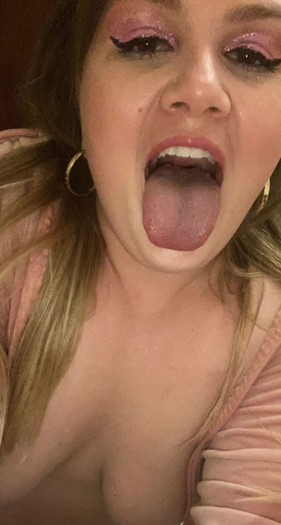 Happy Mother’s Day 😉 posted by ChristyCream30