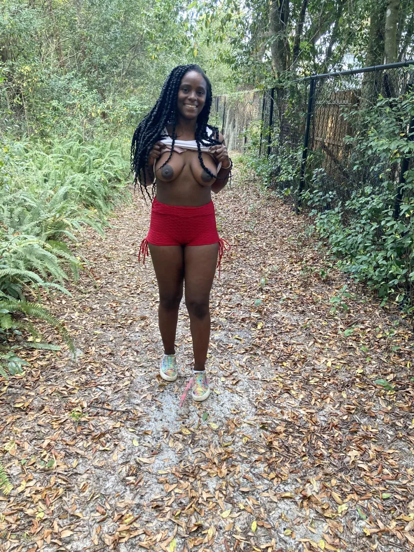 Happy Saturday by Divinecumslut