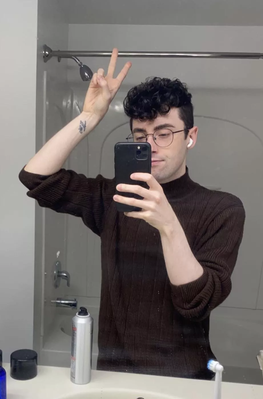 Happy Saturday besties posted by wolfinthedaylight