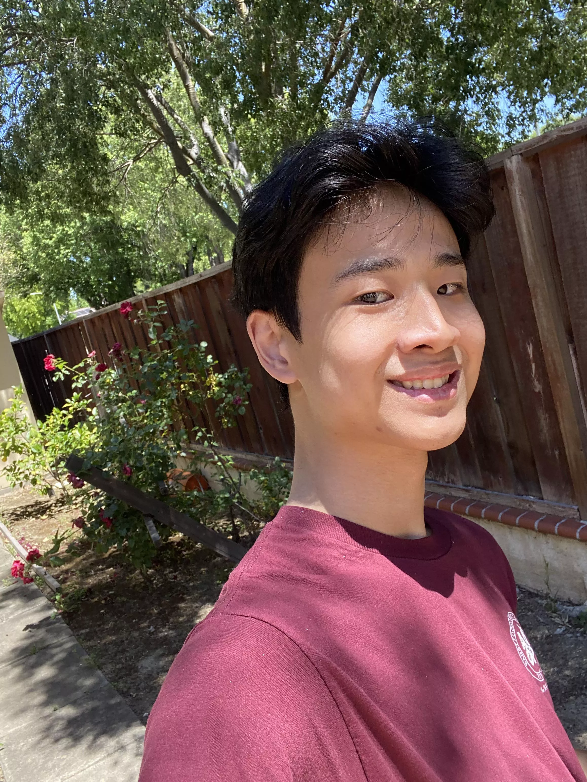 Happy Saturday, chilling in my garden :-) posted by barcodecat77777