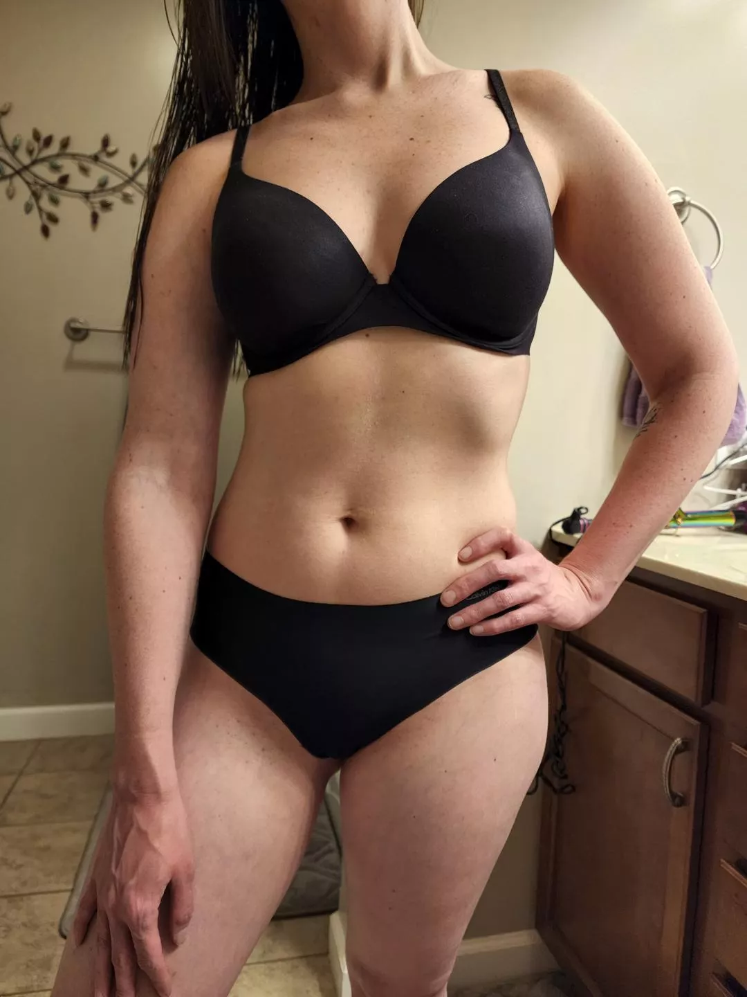 Happy Saturday! Just sharing a quick pic before I get dressed for work today. [F] posted by TimidLilyGirl