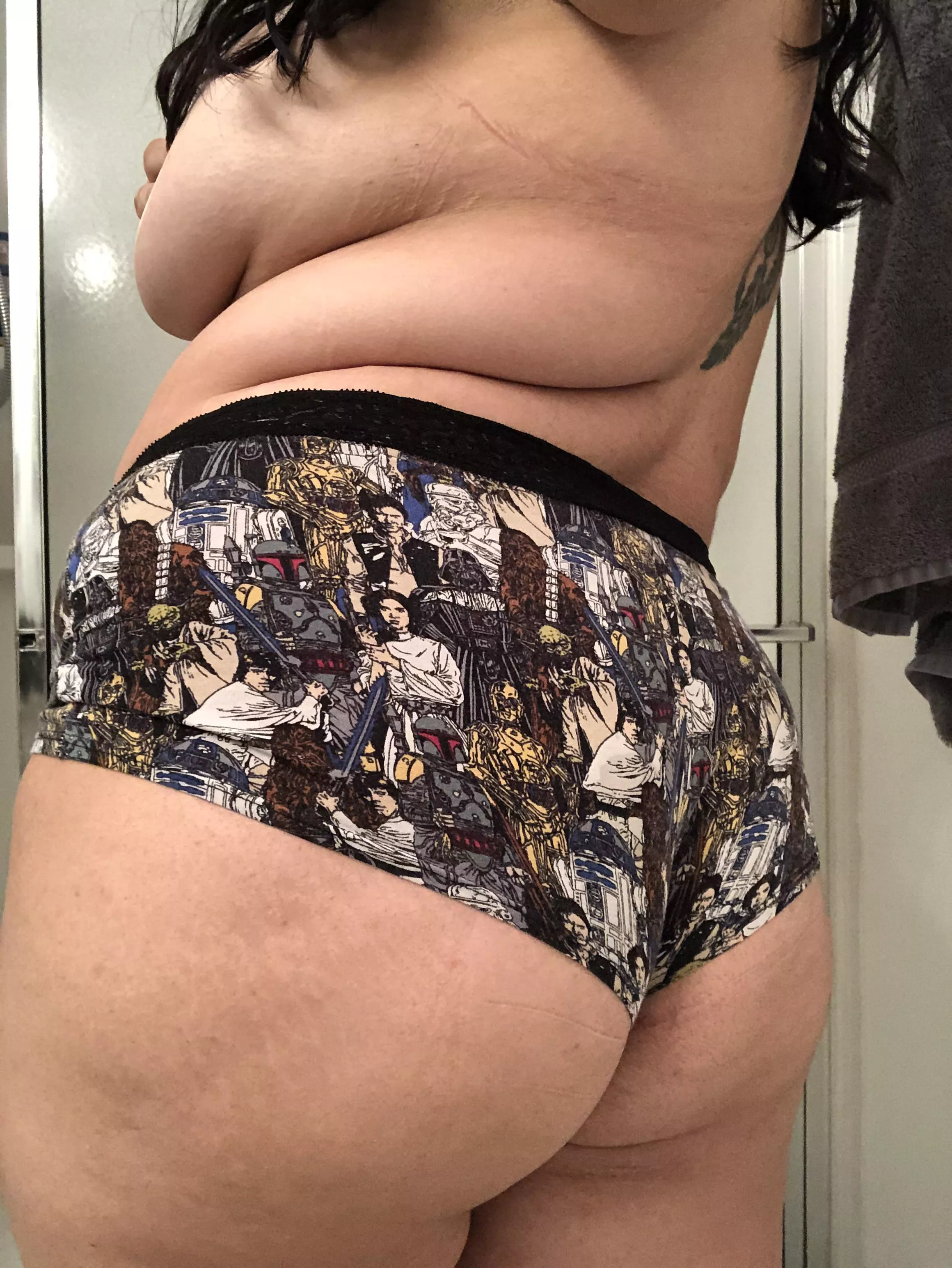 Happy Star Wars Day 🥵 posted by thicccnessbackup