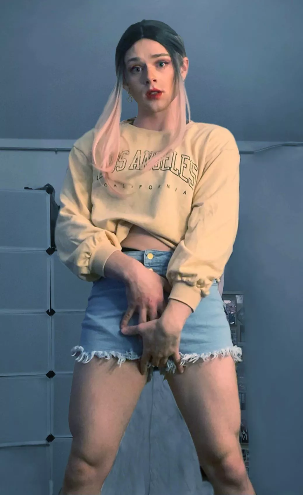 Happy Sunday! posted by KatyaStaring