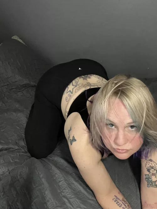 Happy Sunday by Tattedashxo