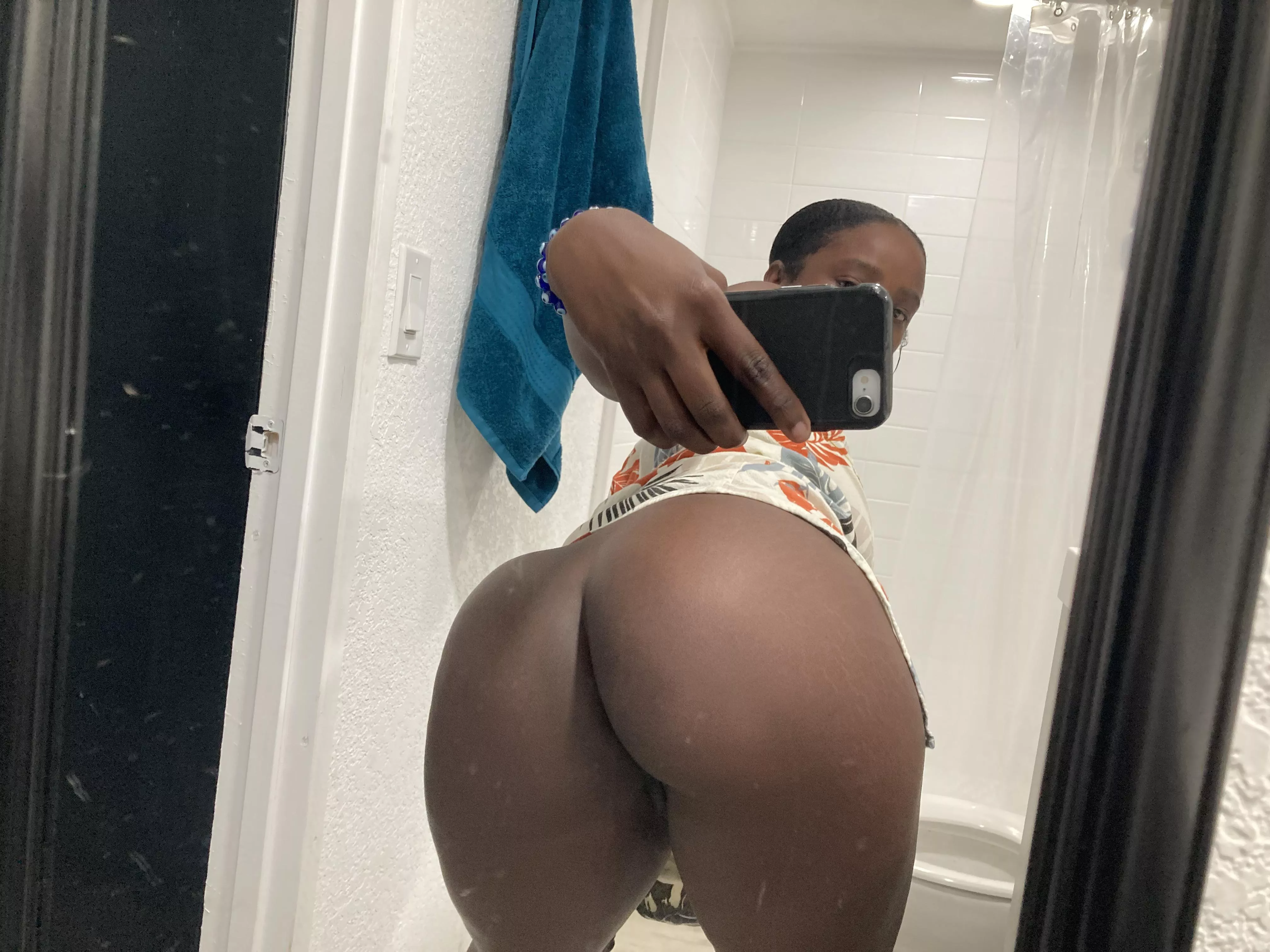 Happy Sunday [F] posted by Divinecumslut