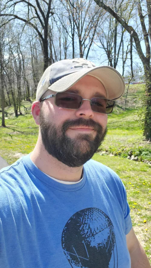 Happy Sunday gaymers! I'm out enjoying nature on this beautiful day. by vertigo321