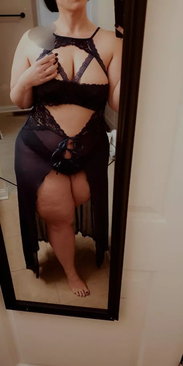 Happy Thicc Thursday posted by MathanCouple