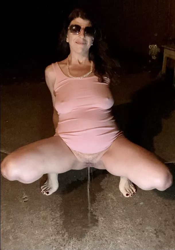 Happy thirsty Thursday, please help me try to keep my [f]eet dry posted by saturnbiscuit