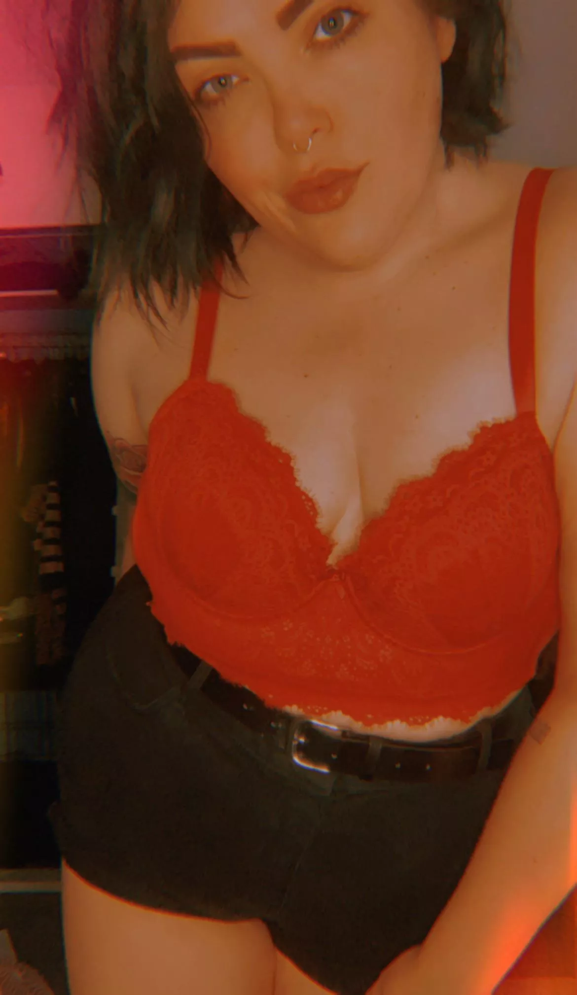 Happy Thursday 🖤 posted by Elemenop1