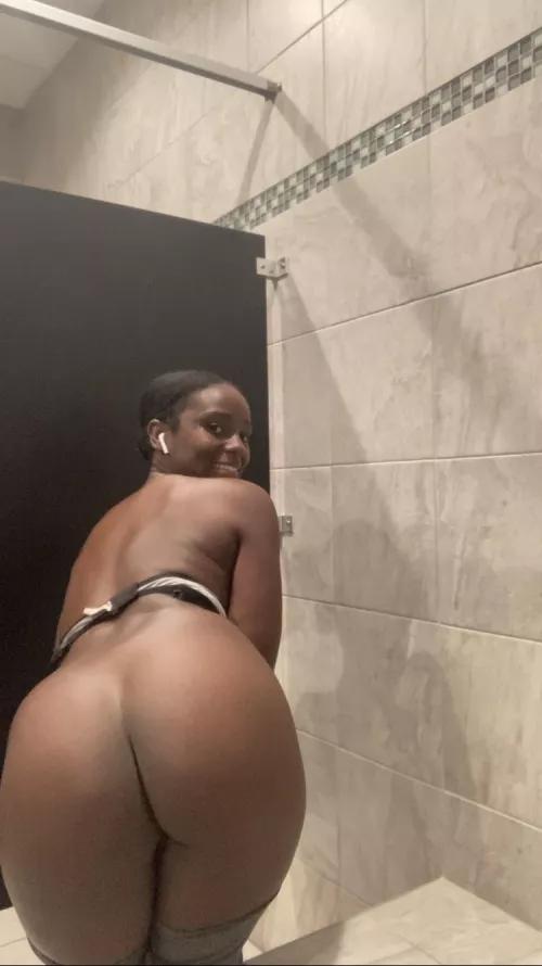 Happy Thursday by Divinecumslut