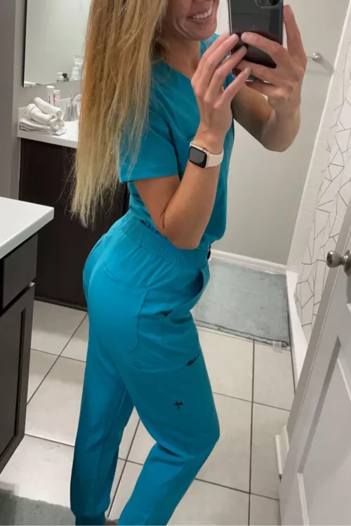 Happy to make my coworkers happy 🥰 by itsscrubboody