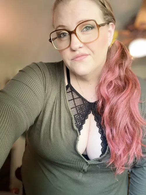 Happy Tuesday everyone! 😘 by TwoLipFest