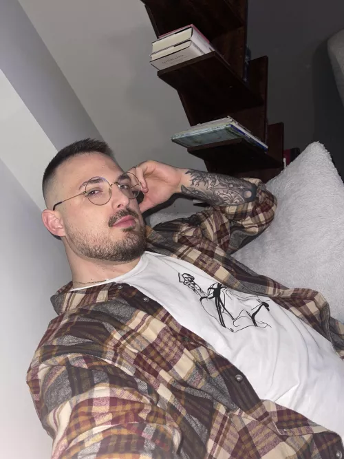 Happy vibes 🤙🤠 by jrthor