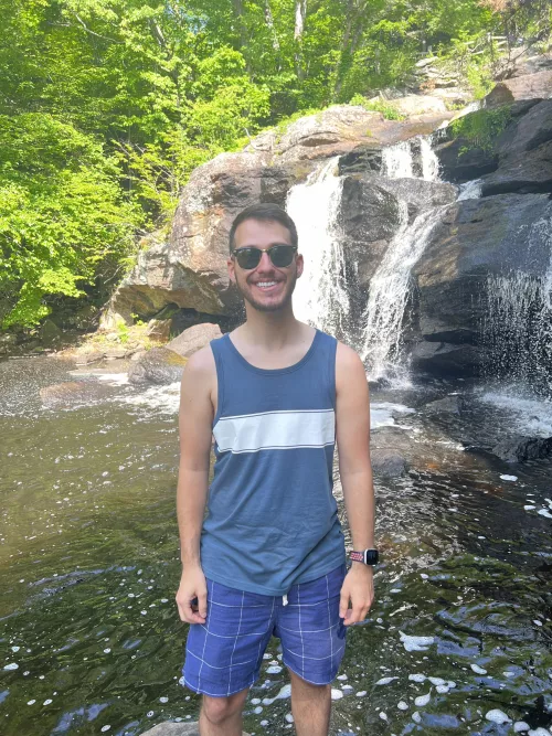 Happy Wednesday bros! by theduckandbunny