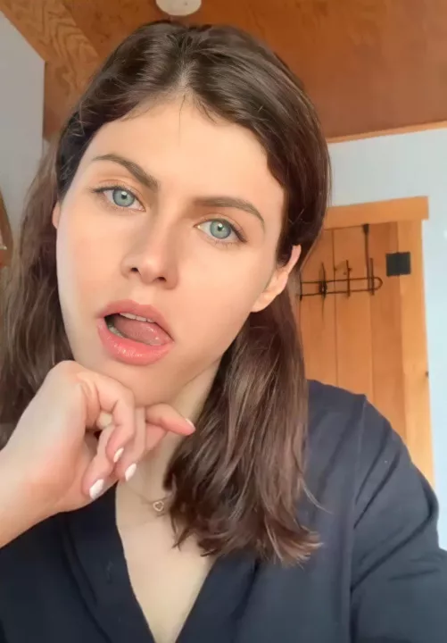 Hard and horny as fuck for her right now…really need a bud to give me milf JOI as Alexandra Daddario by DM-ME-NUDES-N-HENTAI