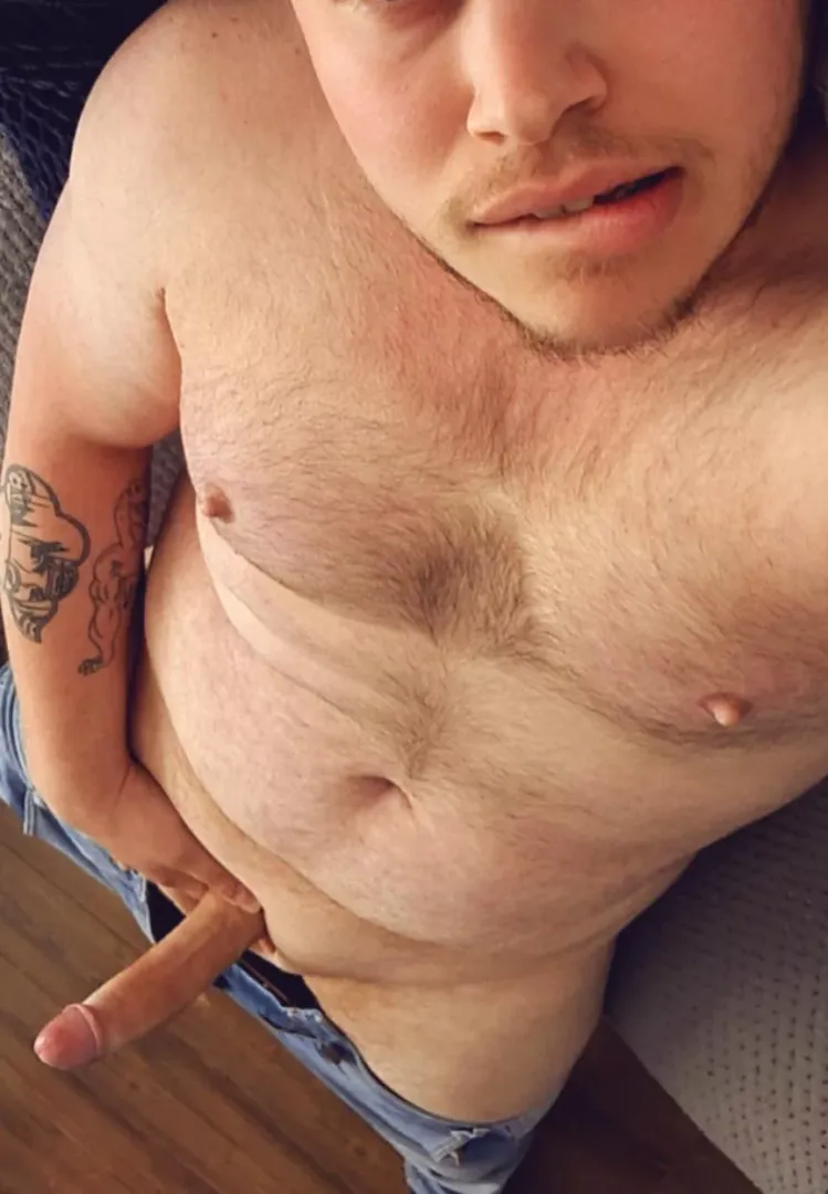 hard and ready to go 😏 [M29] posted by MrRando92