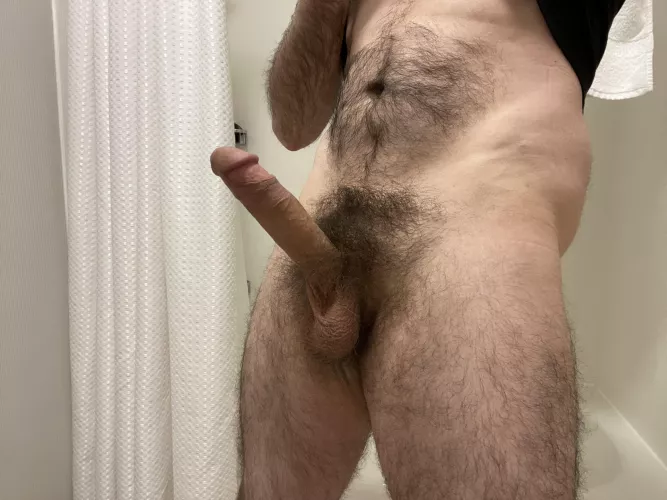 Hard in the hotel (43) by zendiagram77