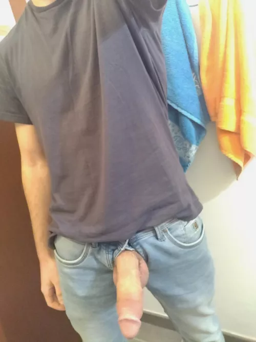 has anyone seen my keys? by Virtual-Lee