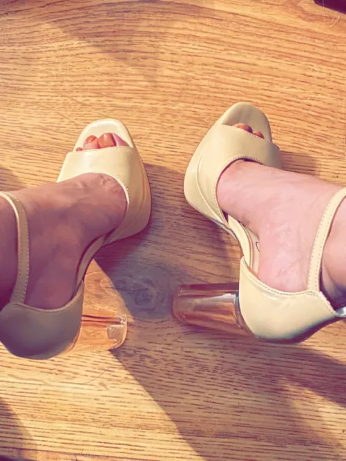 Hate to have to return these 😭 my right foot is slightly smaller than my left and I feel like it’s so obvious with these by ppppeachesss