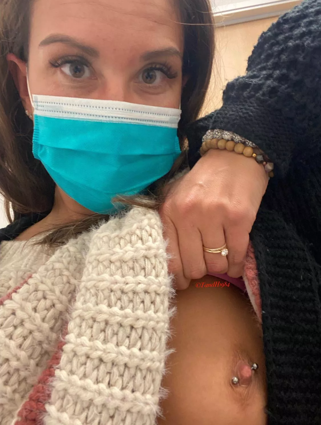 Hate working Saturdays. So here is a nip in protest. (F34) posted by TandH1984