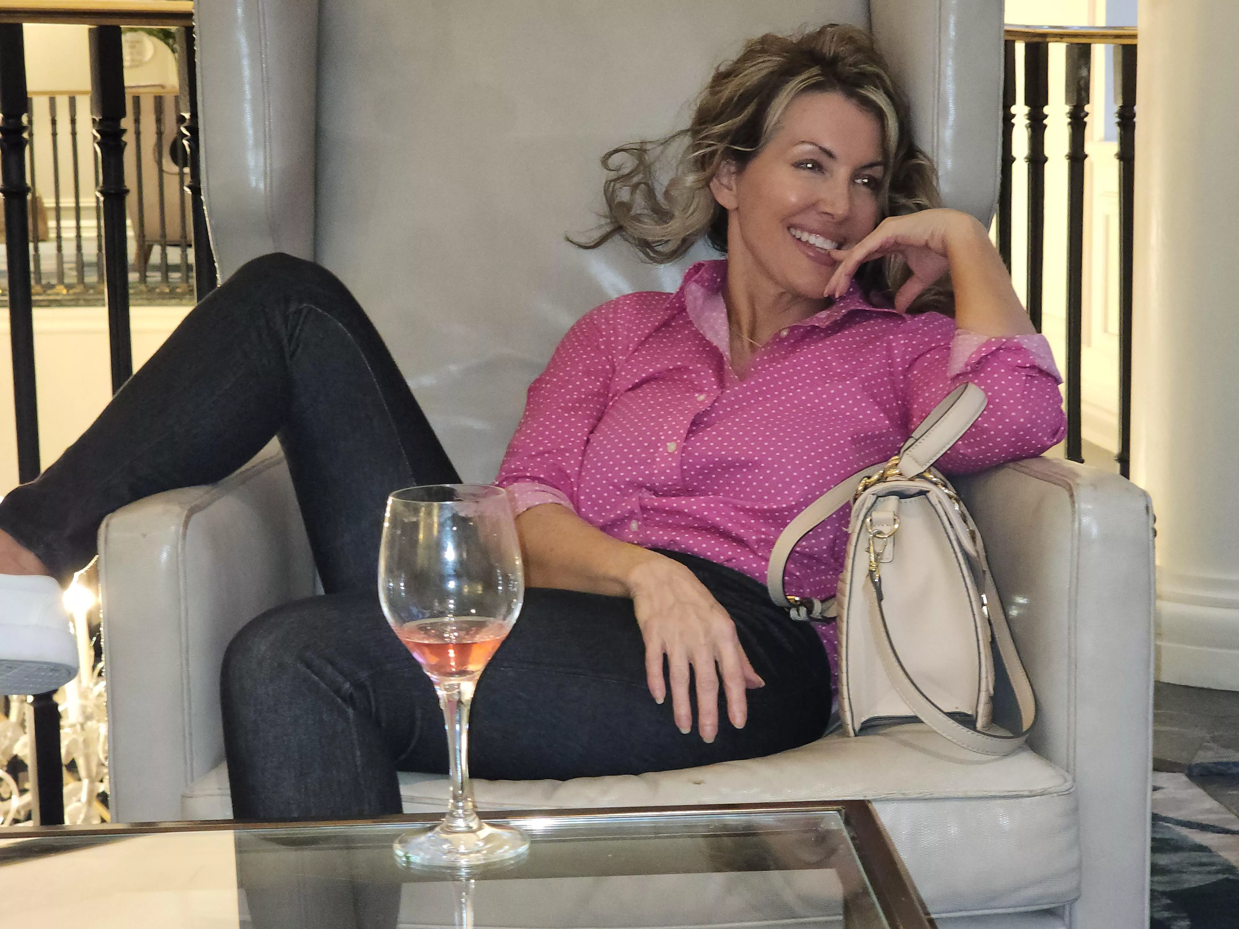 Have a drink with me? 💋 [F]50 posted by GrittyLife