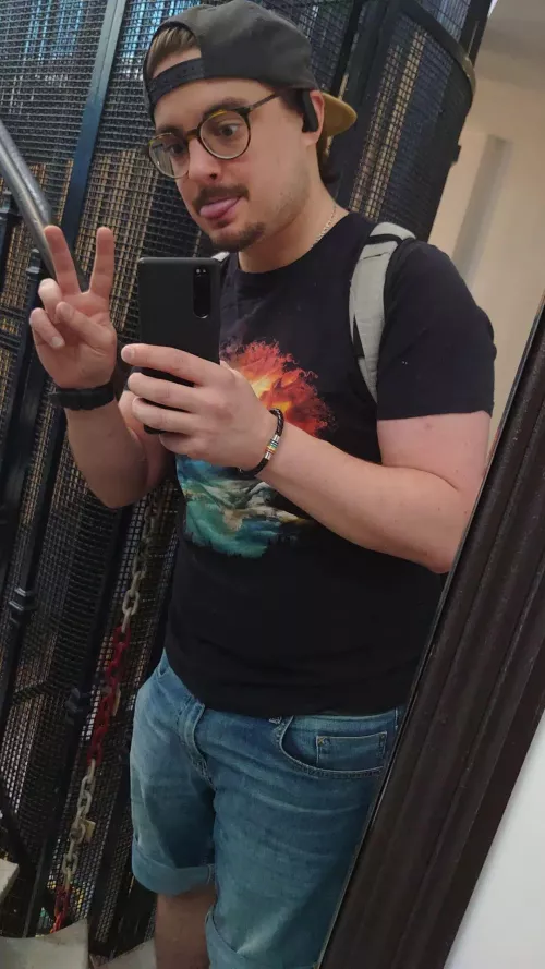 Have a good Friday by Azovik