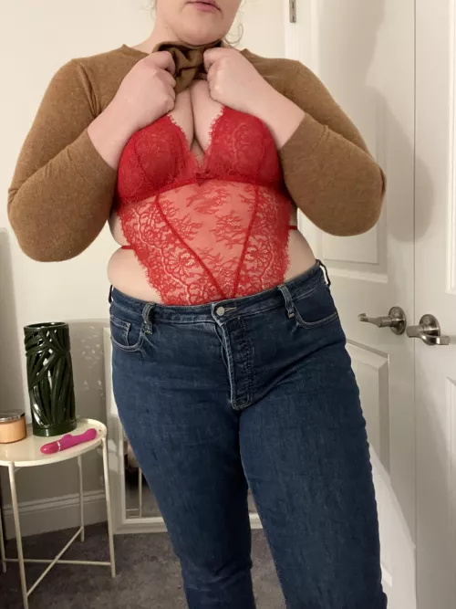 Have a little surprise under my clothes for you by curvycalipso69