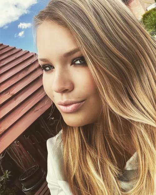 Have a nice saturday, come and join me 😘😘😘 by Blondiesek