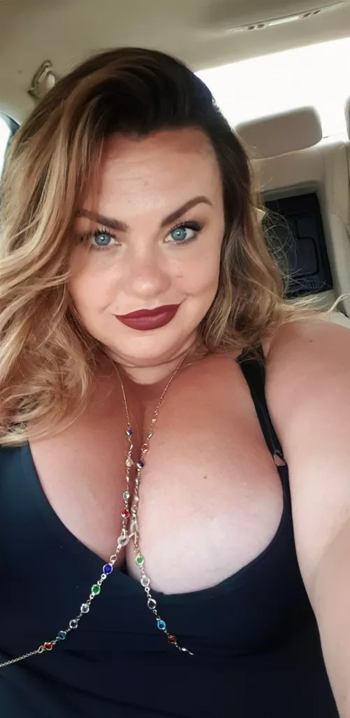 Have you ever had sex🍓 in a car🚘 with a curvy milf like me ❤? by South-Ad-9819