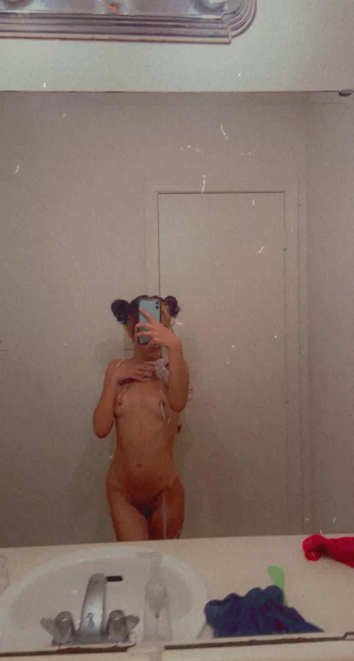 havent been gaining much attention so restarted my feed, thinking about stopping altogethe :( by stierloser