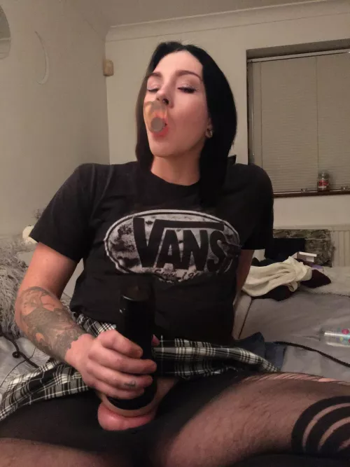 Haven’t cum in nearly a week, would you help? by justafemb