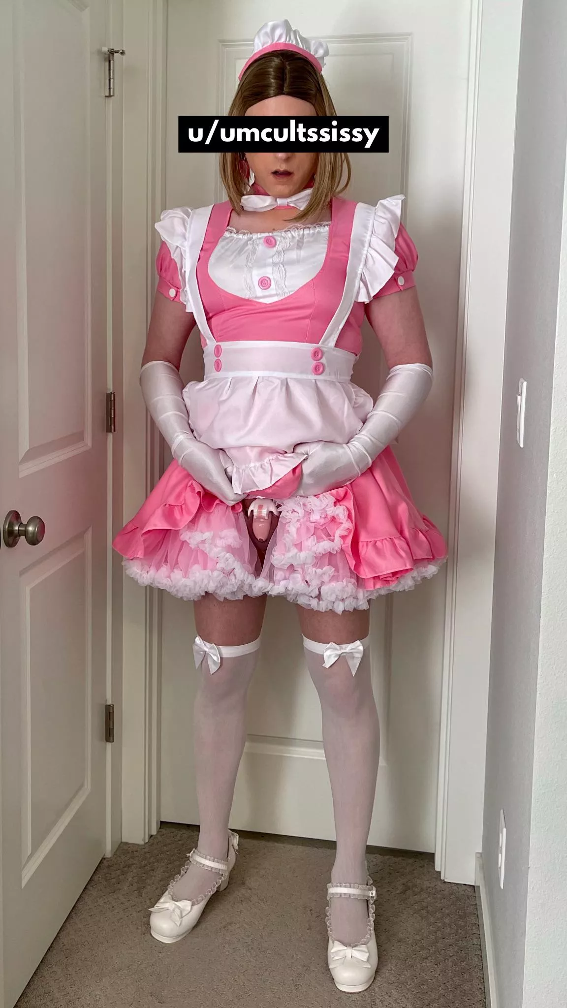 Haven’t posted here in a while, hoping my cage creativity gets me some luv… xoxo posted by umcultssissy