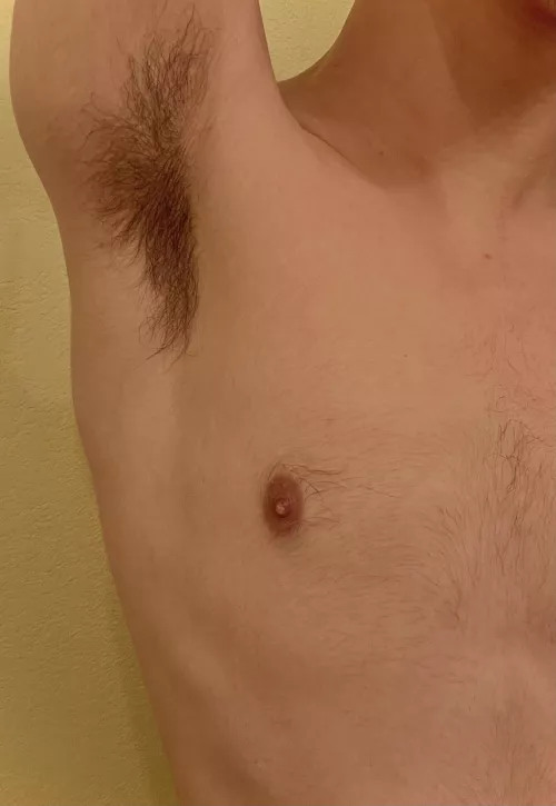 haven’t showered in 3 days, wanna sniff me? by justaboy609