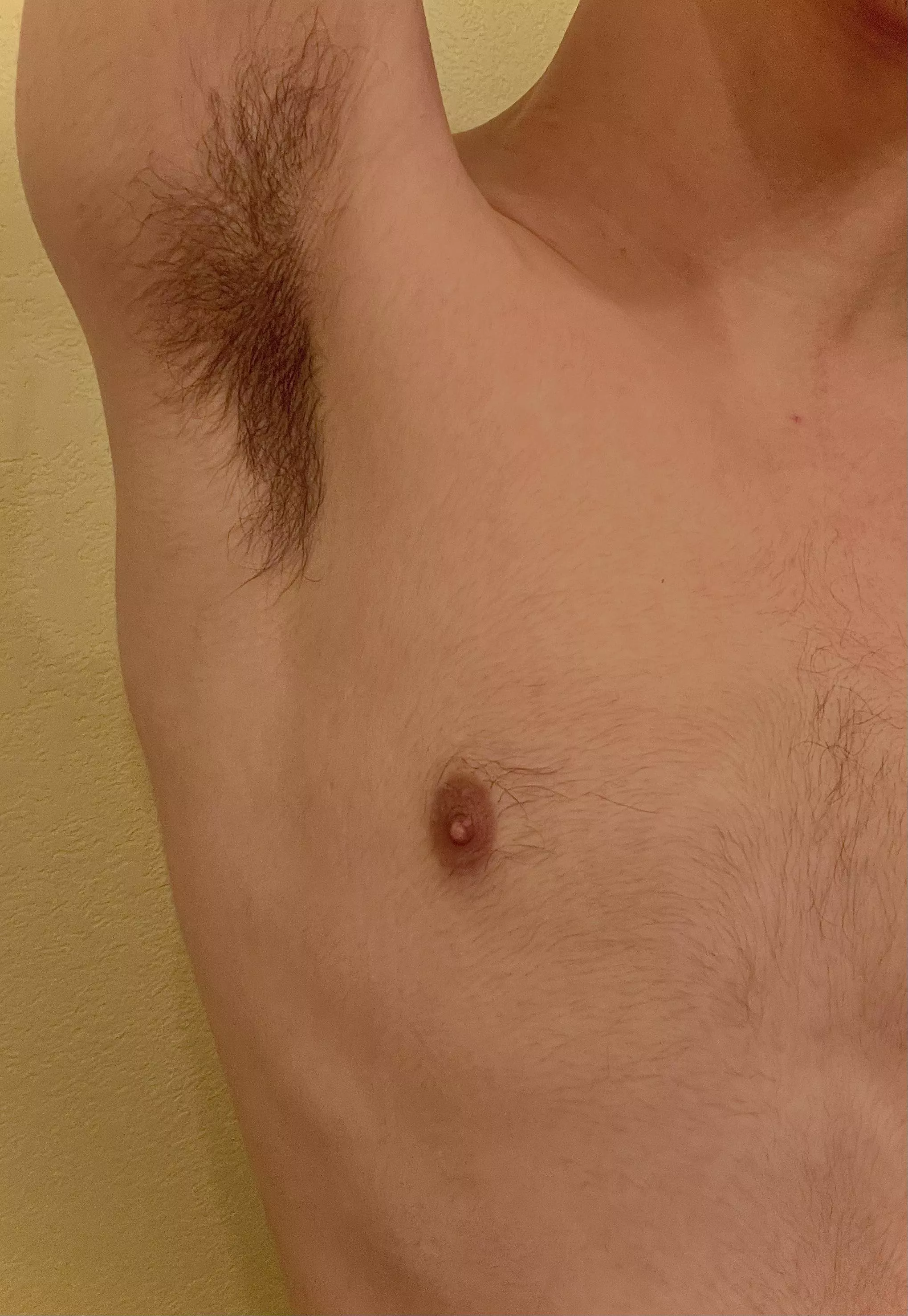 haven’t showered in 3 days, wanna sniff me? posted by justaboy609