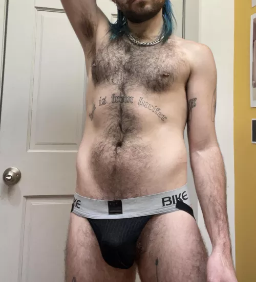 Haven’t showered in days 🤤 by MostAd6152