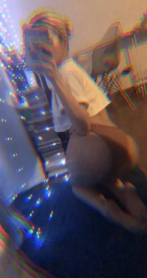 Having a Cocteau Twins summer where no one can understand what I say but those who choose to listen are enchanted by babybluedreamdevil