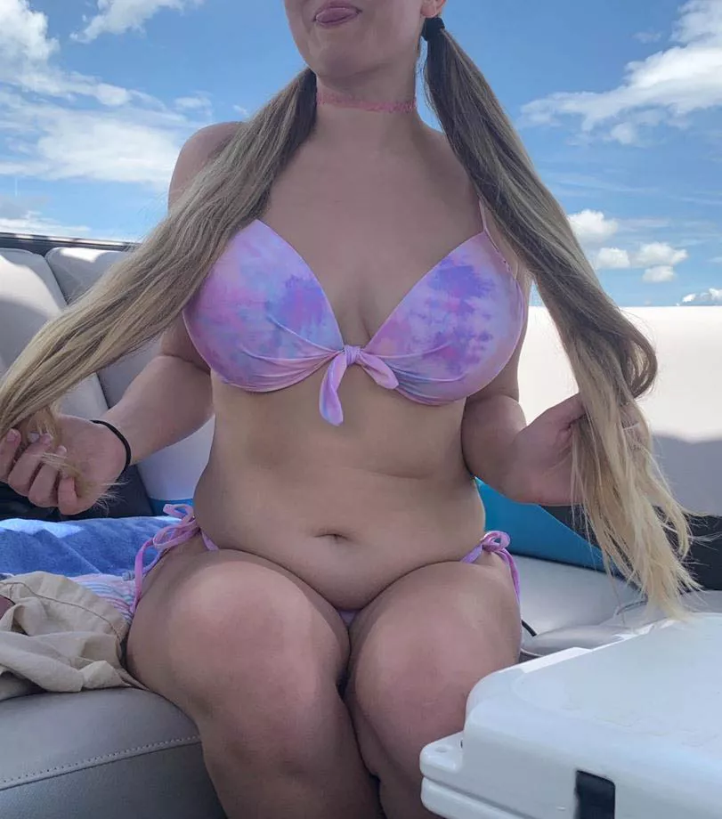 Having a [F]antastic day on the lake, just me and 3 guys posted by ThepoonDr