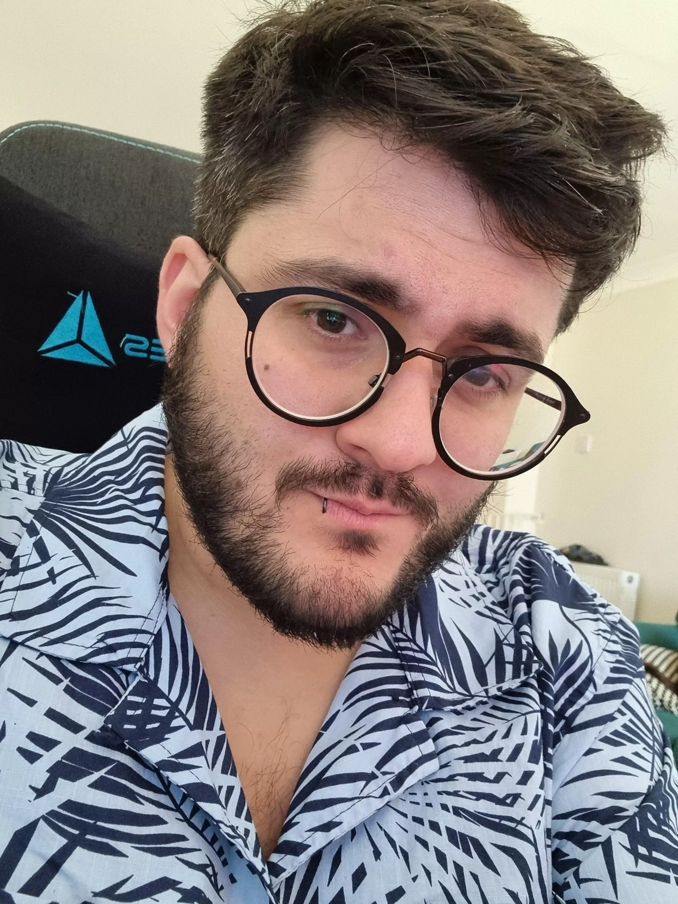 having a hard-core Friday night playing World of warcraft! come chat! ❤️ posted by greattimeshere