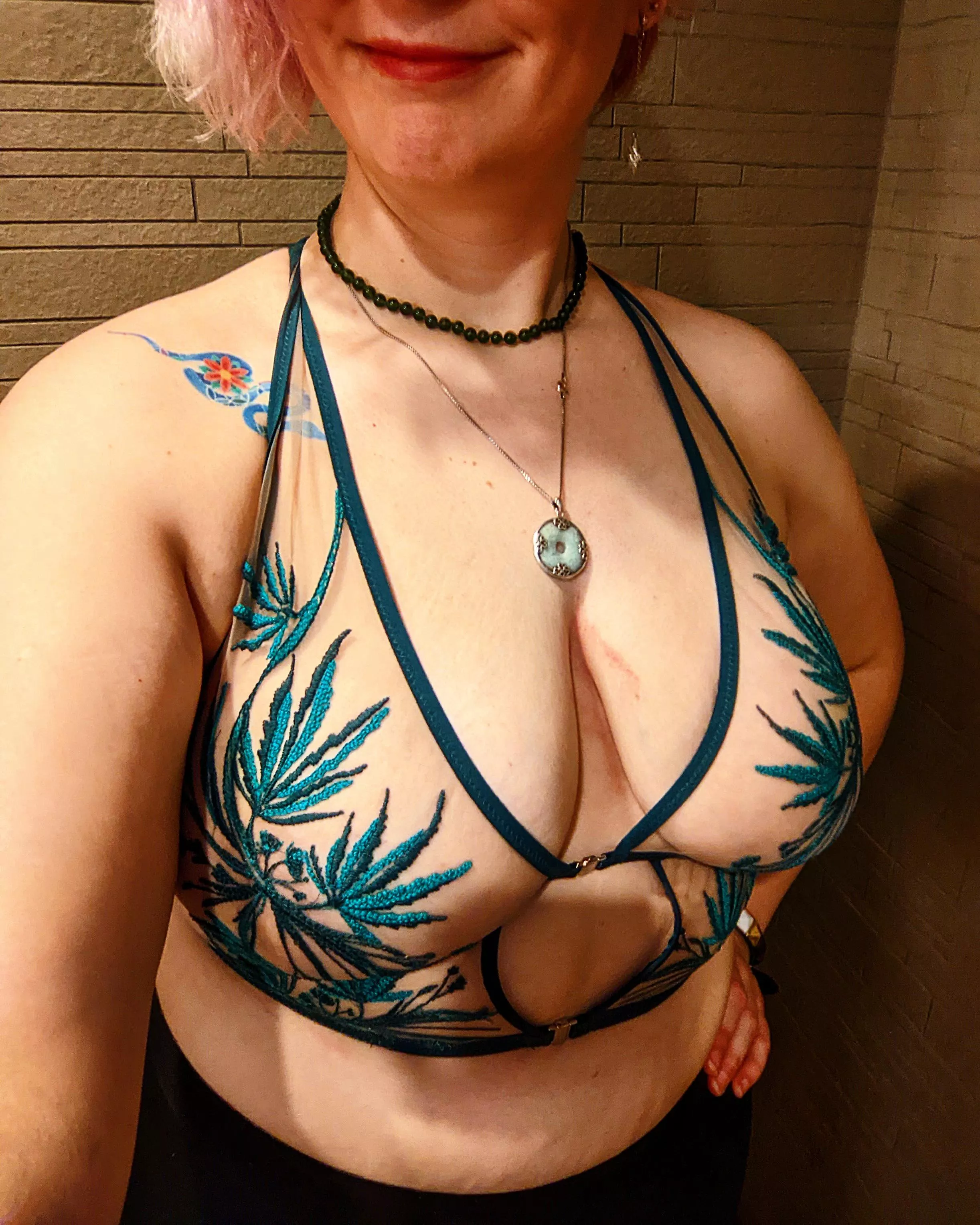 having fun at work 😘 posted by mxmedusa