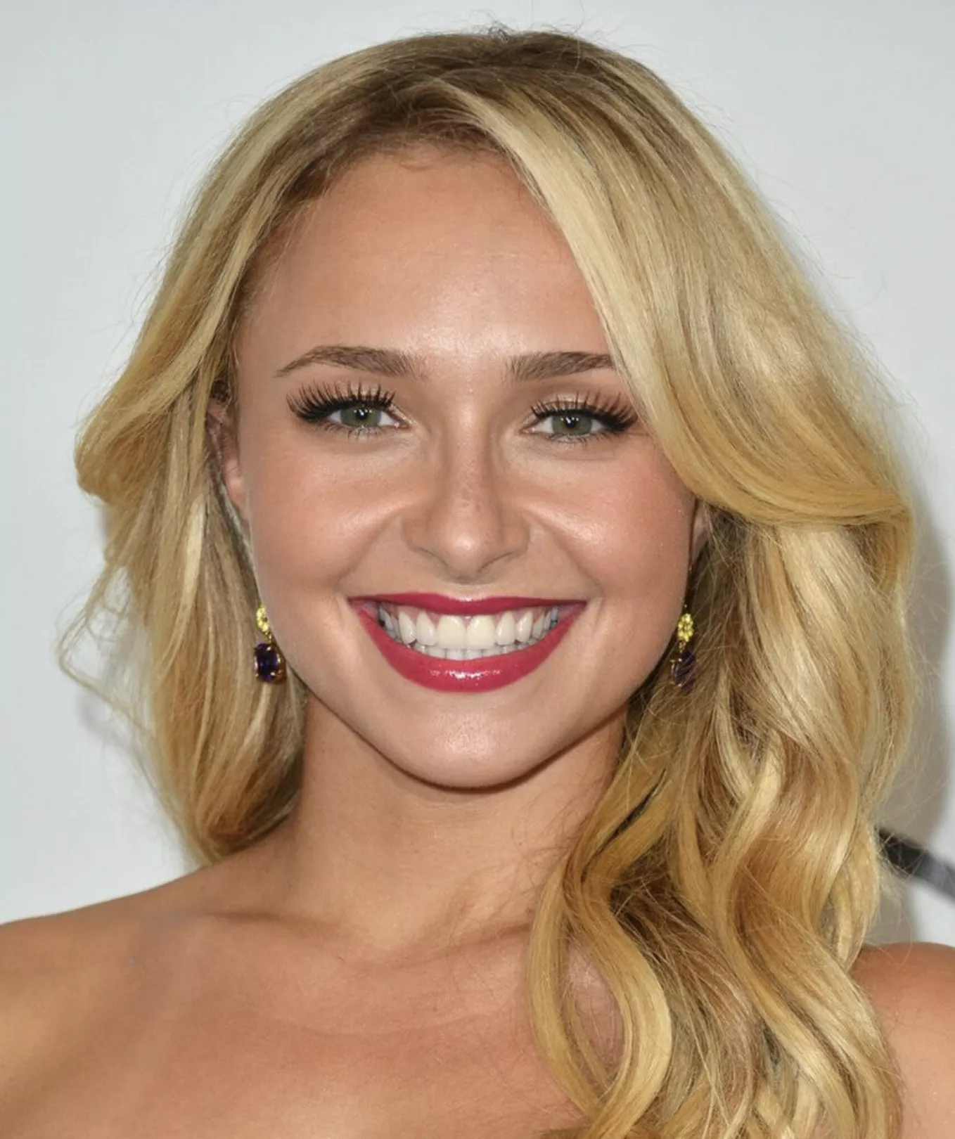 Hayden Panettiere posted by Yeah_Yes128