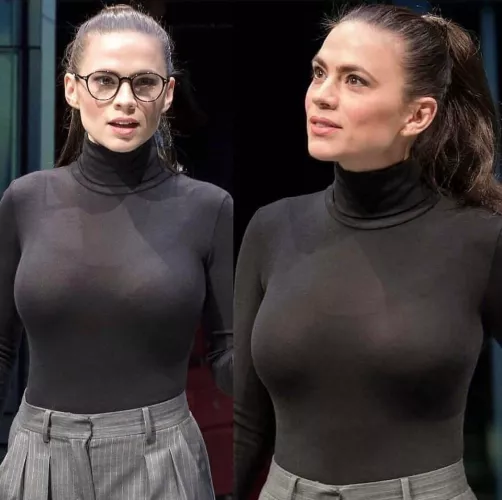 Hayley Atwell’s huge tits are amazing by kinkykat977