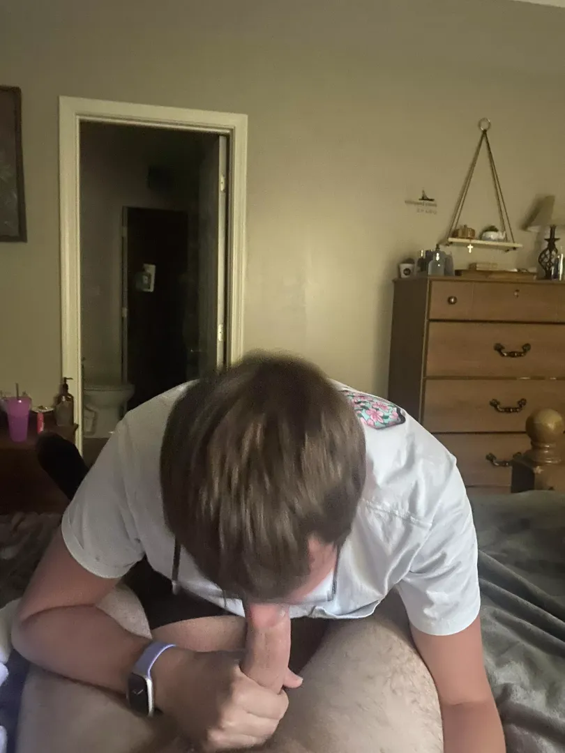 He does it so well anybody else wants some posted by DaddiNtwink