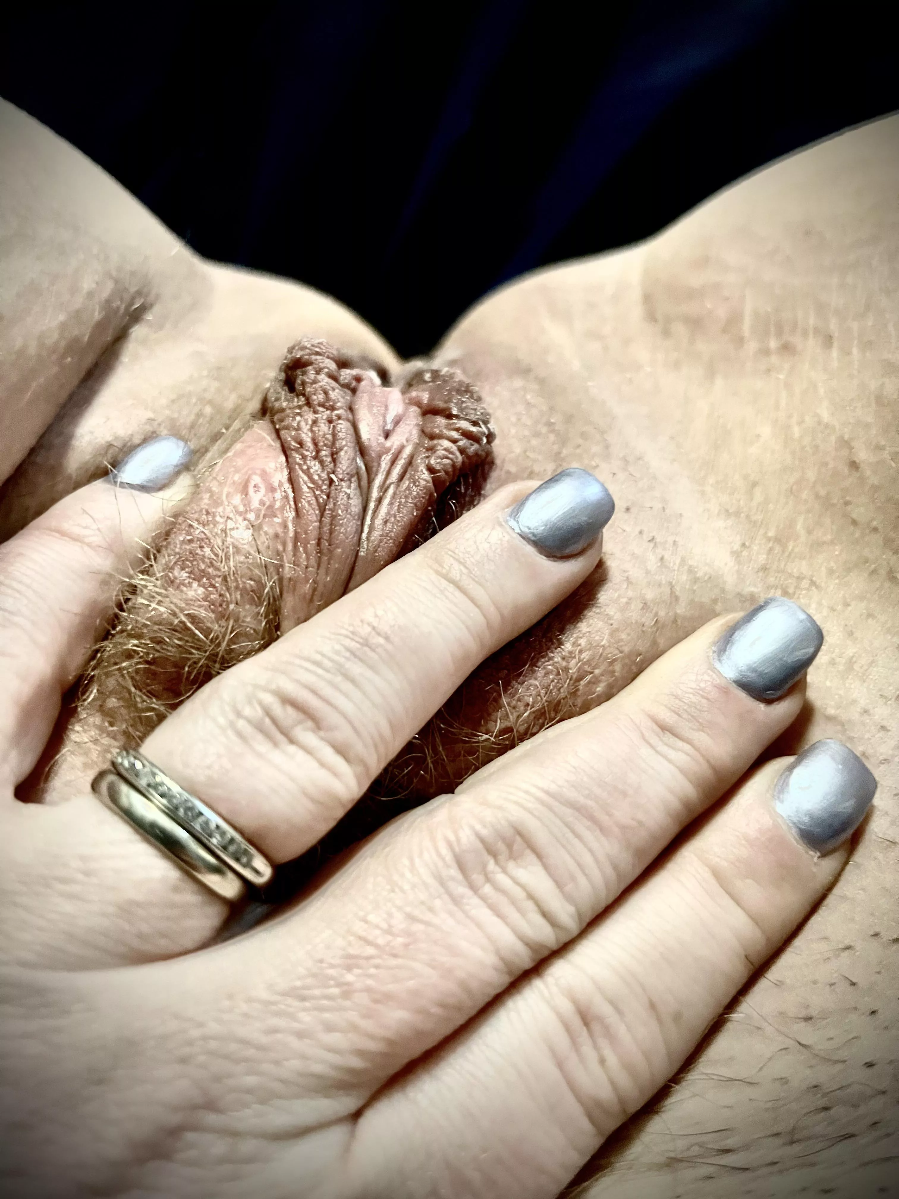 He loves a peek in the mornings posted by Kinkyoverthinkers