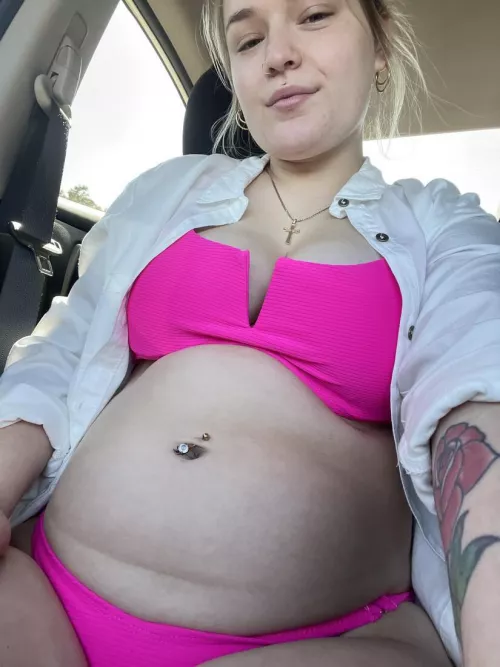 Heading to the beach!☀️💓 by ThickieBellyQueen