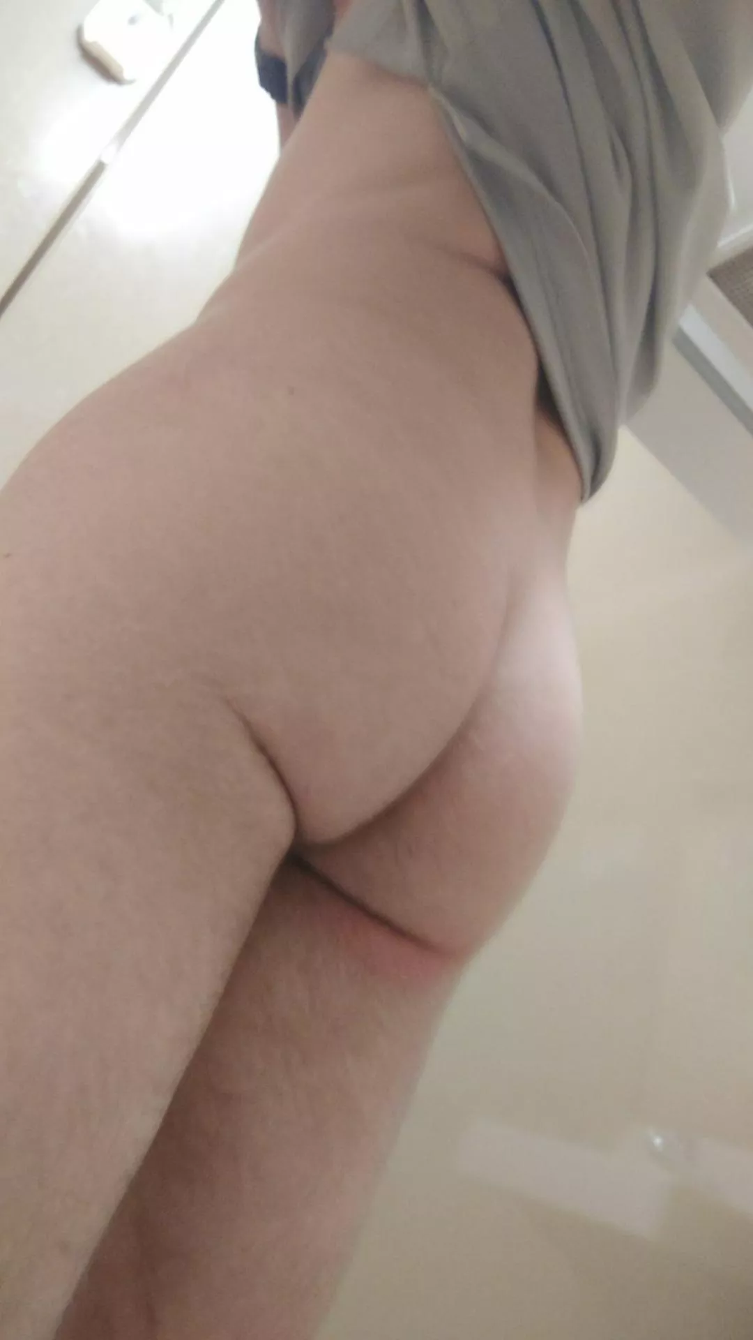 Heard you guys like cute butts 🍑😉 posted by BubbleBoyToy