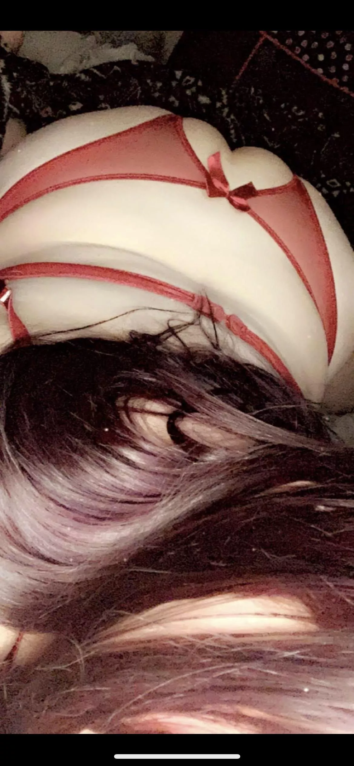 Heart shaped booty 🫣❤️ let me know if you wanna see more 😉 posted by MaKeMePuRr2