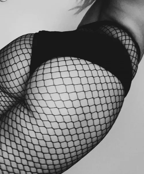 Heart shaped 🖤 by MistressSadiexx