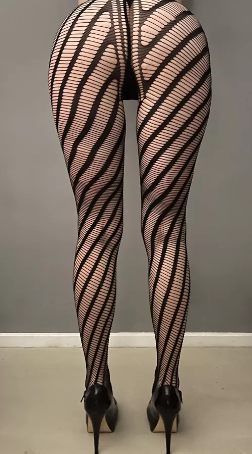 Heels and tights, oh yes by louisesongstar